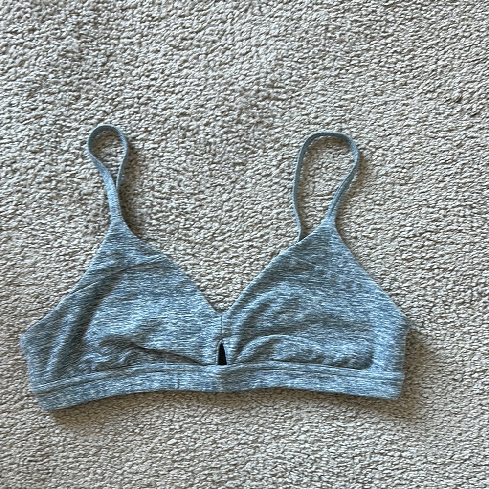 ALO Yoga Heather Gray Bra, Size Small.